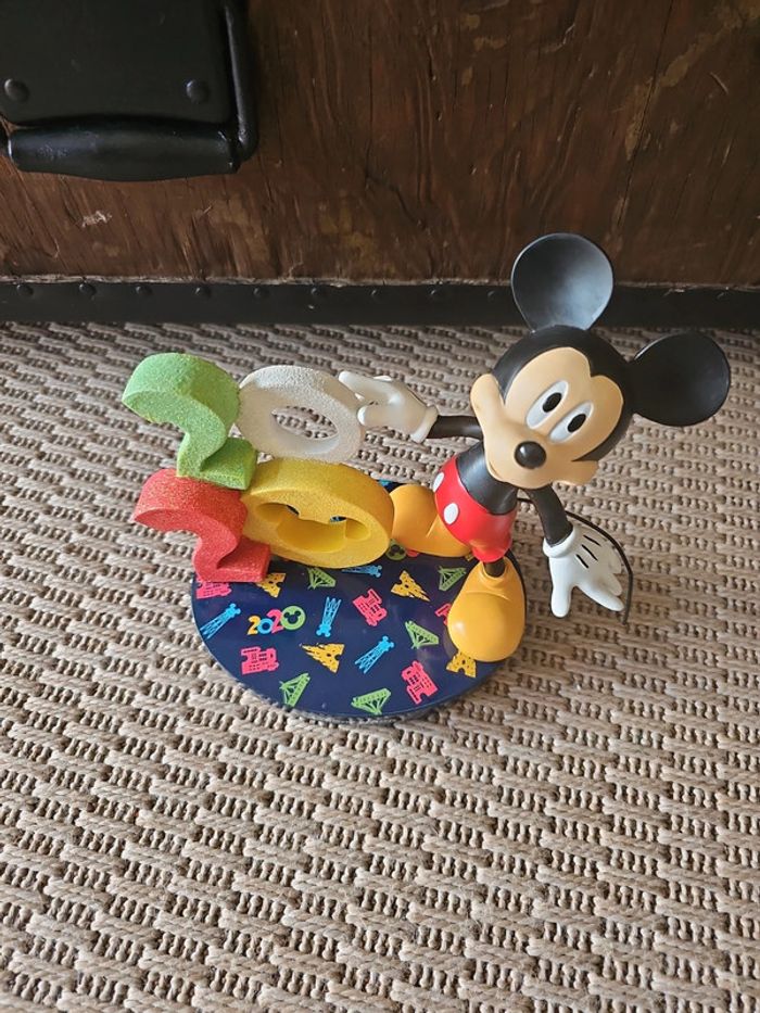 Figurine décorative mickey disneyland paris - photo numéro 12