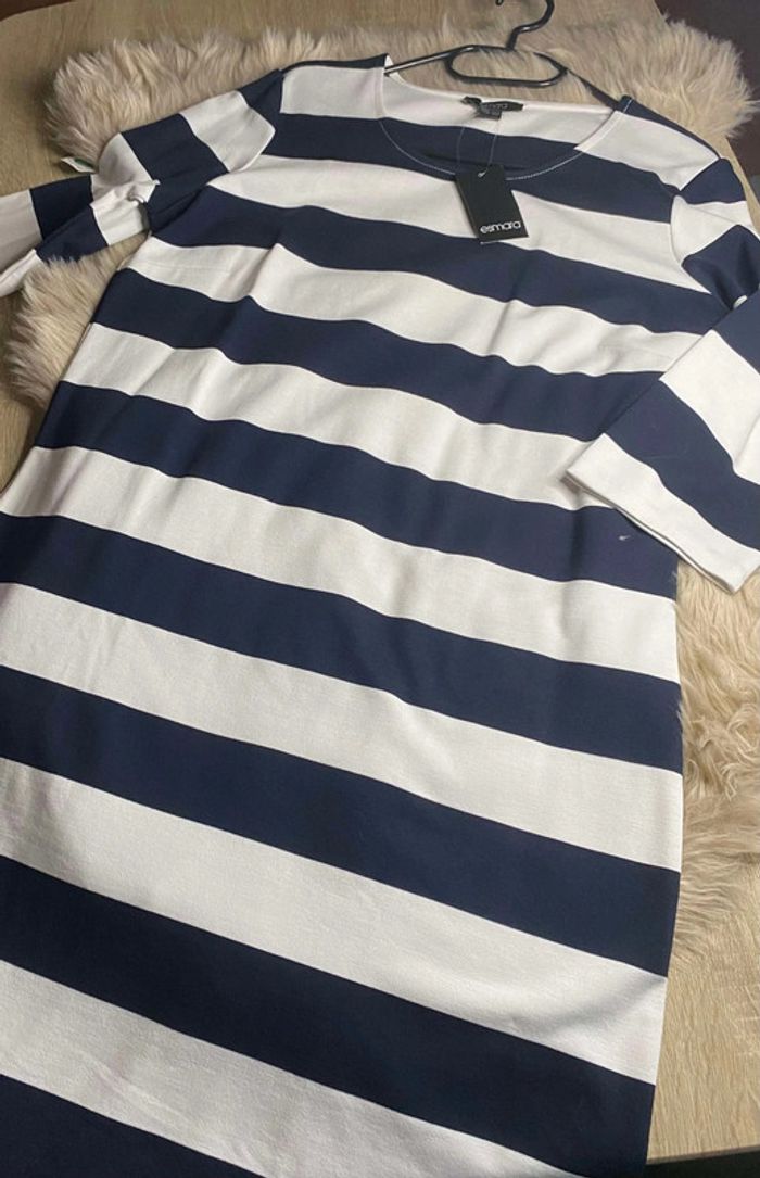 Robe rayé blanc et bleu marine type marinière Esmara Taille S / 36 Neuf avec étiquette