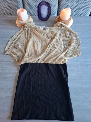 Robe élégante dorée et noir Taille 38-40