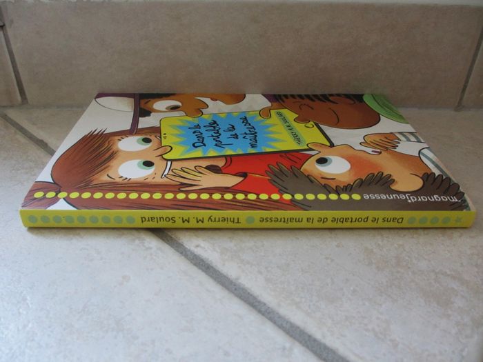 Roman enfant Dans le Portable de la Maîtresse - photo numéro 4