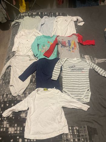 Lot de vêtement garçon 6 mois