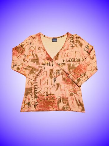 Haut Cache-Cœur Imprimé "Lettres & Graphismes" Sourcing – Tons Rouille/Rose – Manches Longues – Taille Unique – Très Bon État