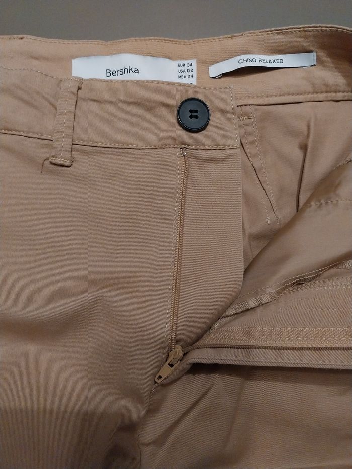 Pantalon  fille Bershka  taille  34 - photo numéro 2