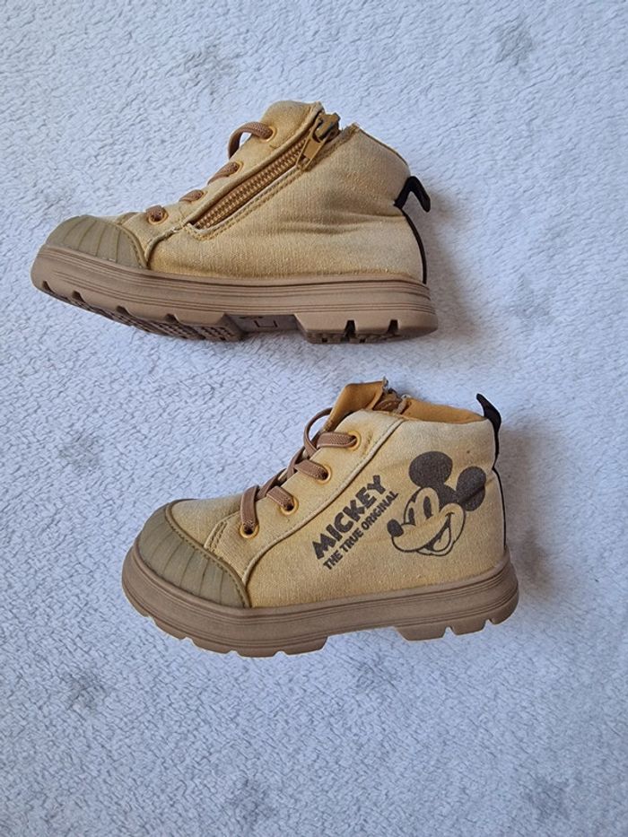 Bottines pointure 24 - photo numéro 2