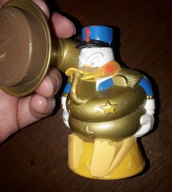 donald de disney figurine tuba
