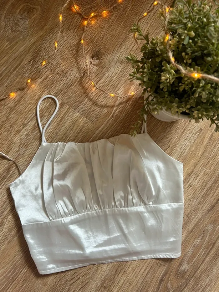 Top satin