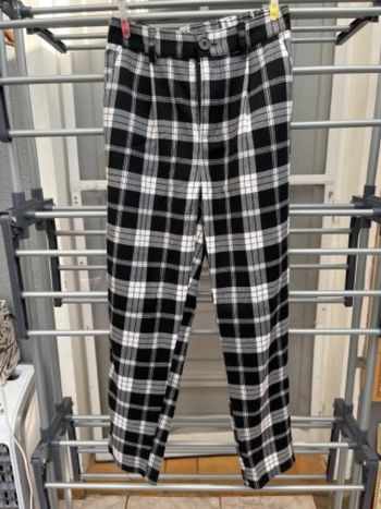 Pantalon à carreaux noir et blanc Kiabi taille 12 ans