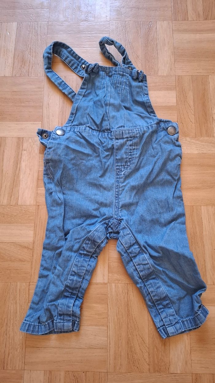 Lot vêtements fille 12 mois - photo numéro 2