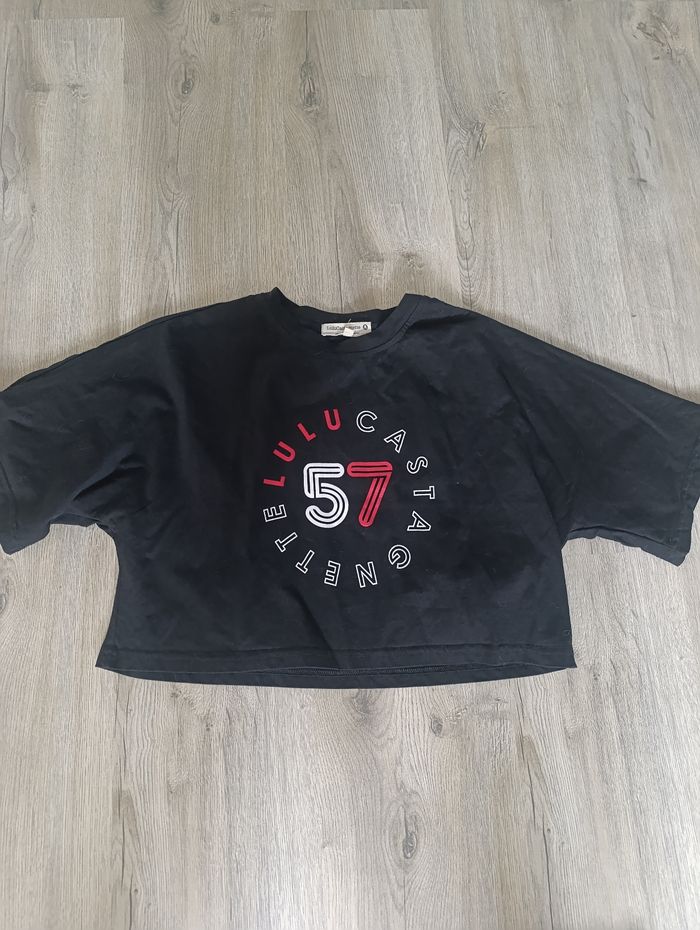 T-shirt court