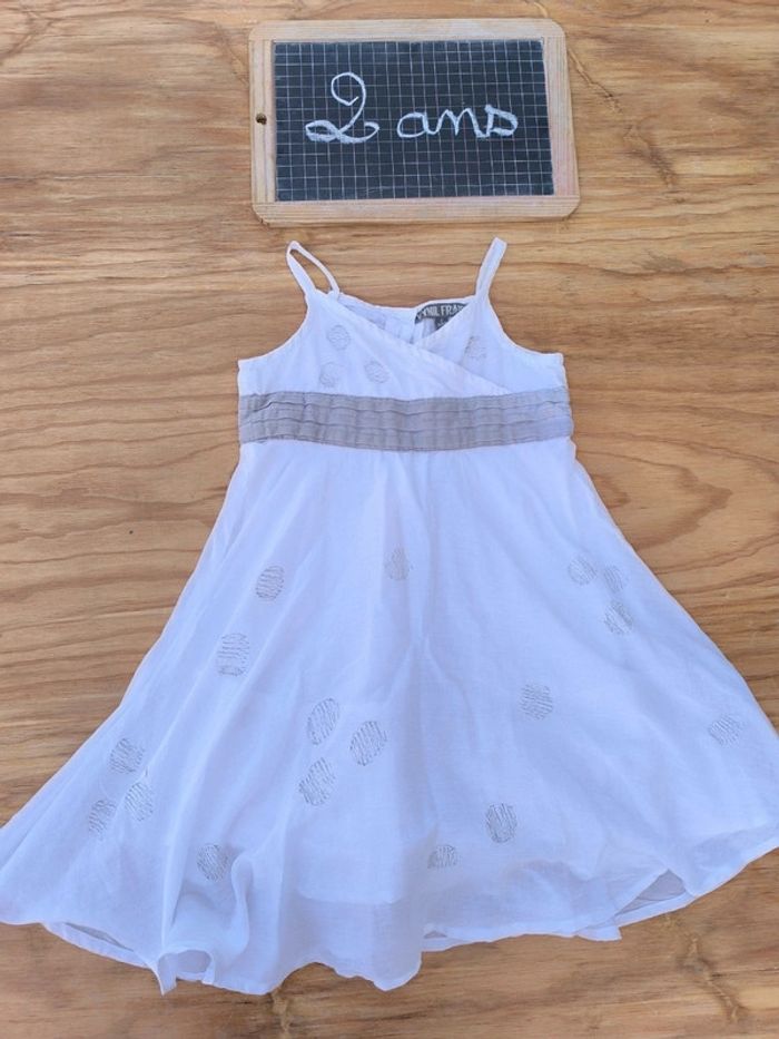 Belle robe taille 3 ans en bon état