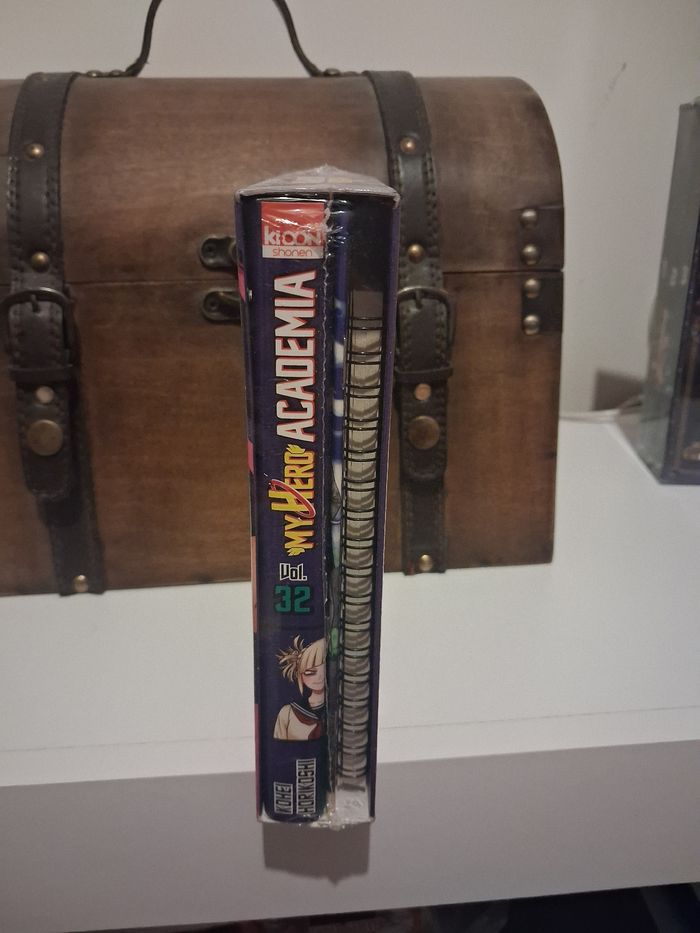 Coffret collector manga My Hero Academia tome 32 édition limitée neuf sous blister
Mangas - photo numéro 3