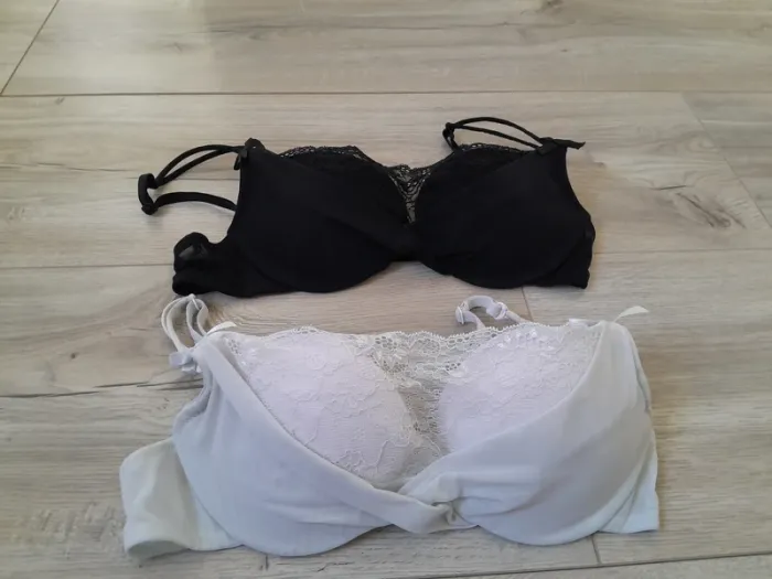 Soutien-gorge - photo numéro 2
