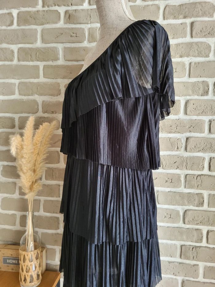 Robe de soirée tissu satiné noir et volants - Vintage Pull&Bear - photo numéro 11