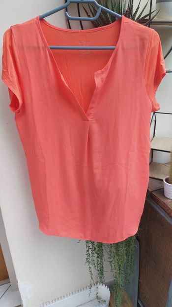 Top manches courtes corail Camaïeu taille M