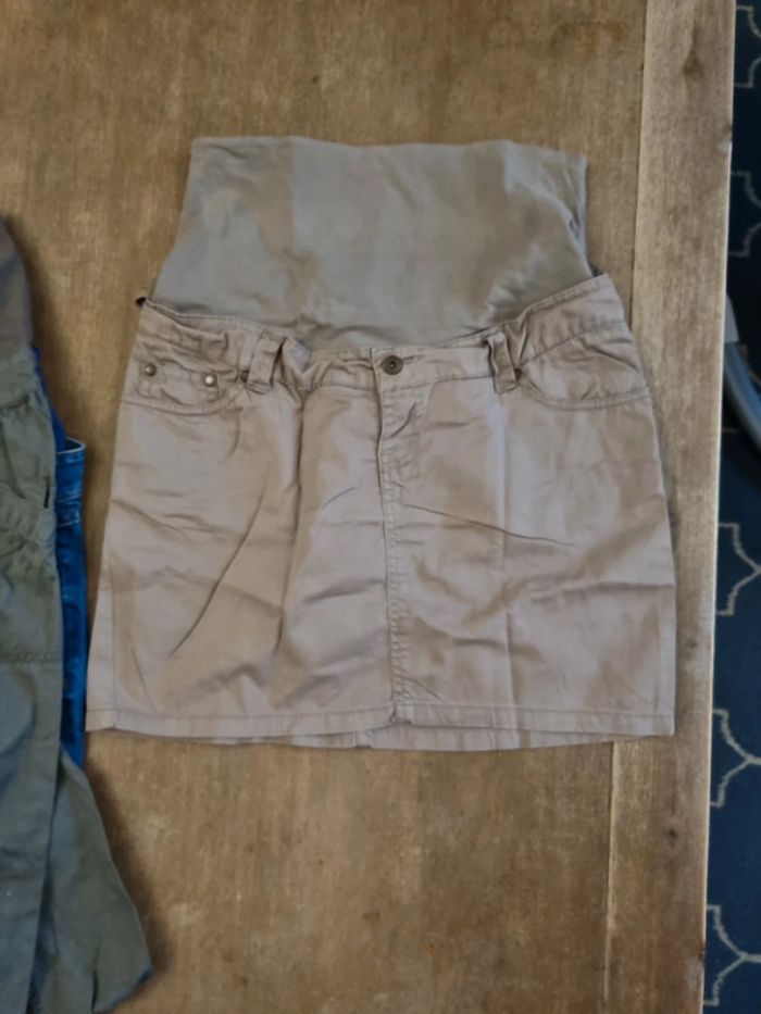 Lot vêtements de grossesse en très bon état - photo numéro 7