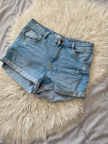 Short jean