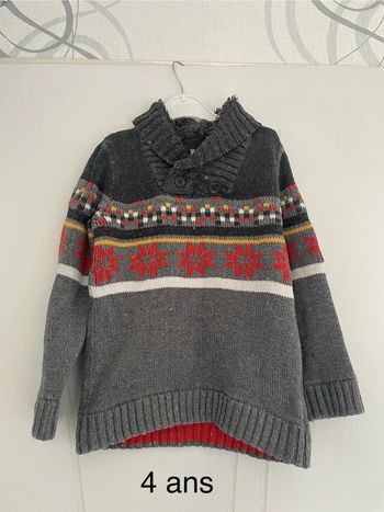 Pull col roulé 4 ans