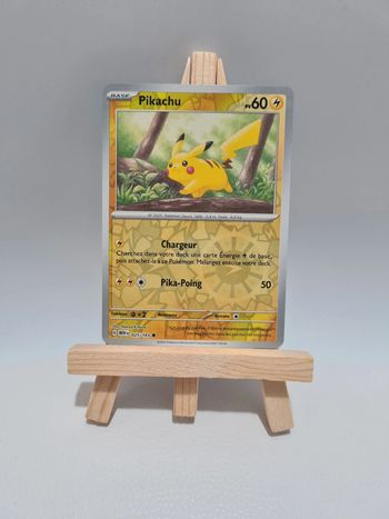 Carte Pikachu 025/165 Reverse
