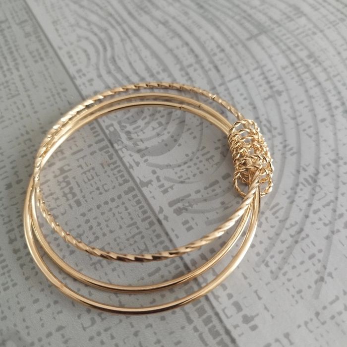 Joli bracelet 3 joncs fantaisie doré - photo numéro 2