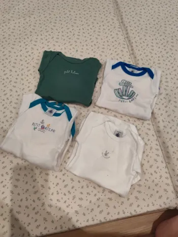 4 bodies manches longues petit bateau 6 mois