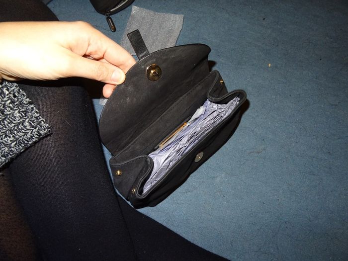 Pochette noire Galerie Lafayette neuve - photo numéro 3