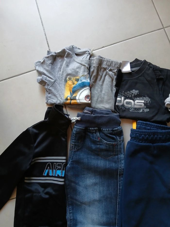 Lot vêtements garçon 8/10 ans - photo numéro 4