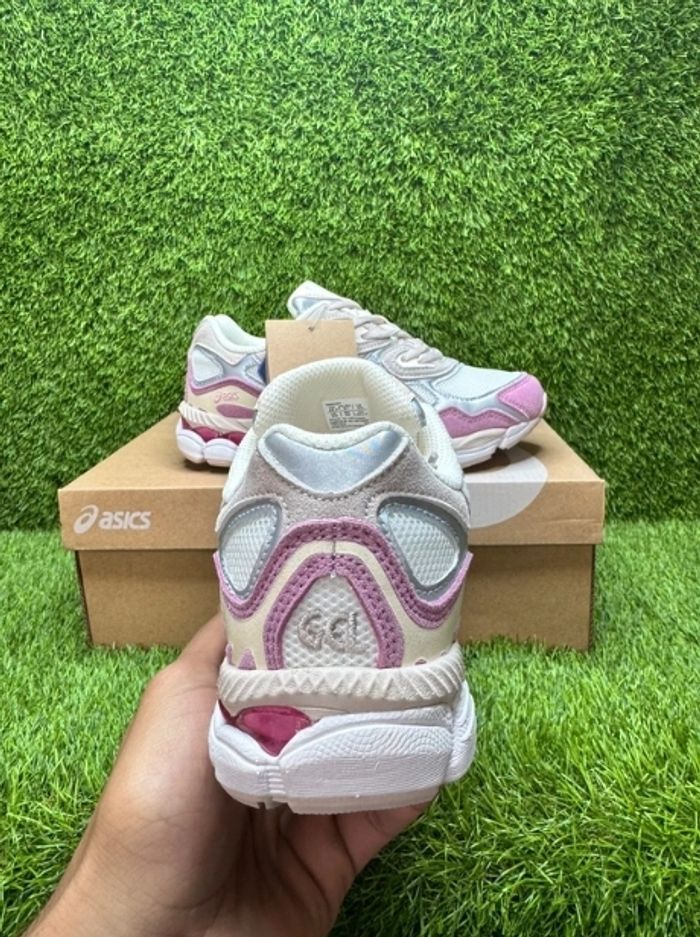 Chaussures de running Asics GEL-NYC, roses, pointure 40 - photo numéro 3