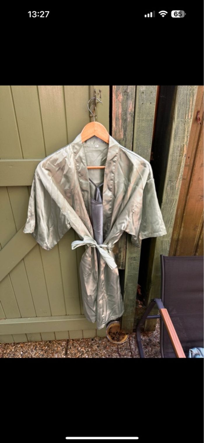 Pyjama et peignoir vert - photo numéro 10