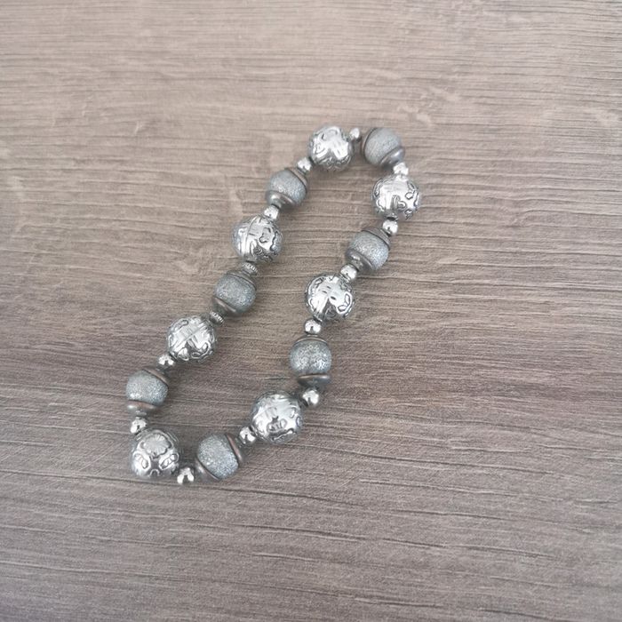 Bracelet élastique perle argentées