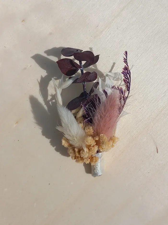Barrettes en fleurs sechees à offrir - photo numéro 14