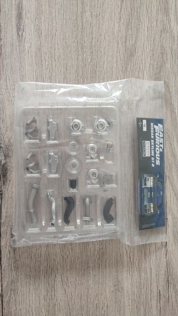 Lot pièces du fascicule numéro 10 n°10 pièce détachée Nissan Skyline GT-R R34 Fast & Furious de Bria