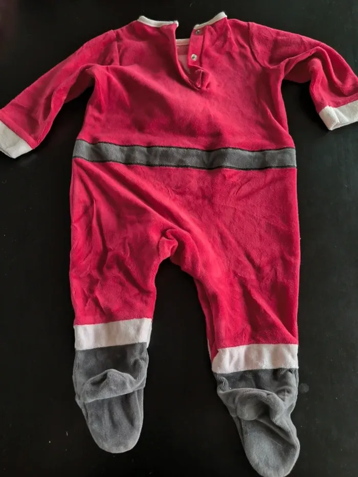 Pyjama Noël 9/12 mois - photo numéro 2