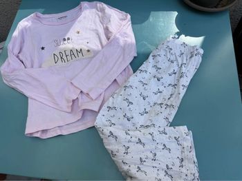Pyjama 2 pièces t 6 ans