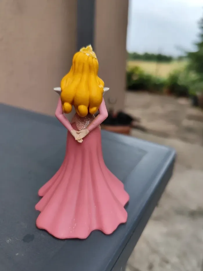 Figurine La belle au bois dormant - photo numéro 3