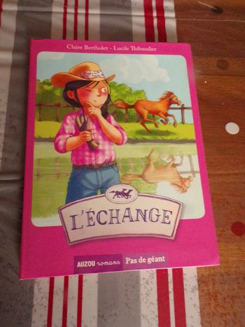 Livre L'échange  Auzou