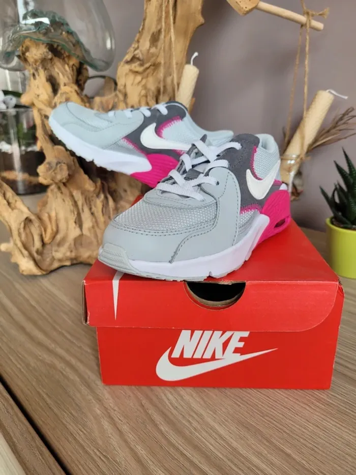 Nike air max pointure 29,5 neuves