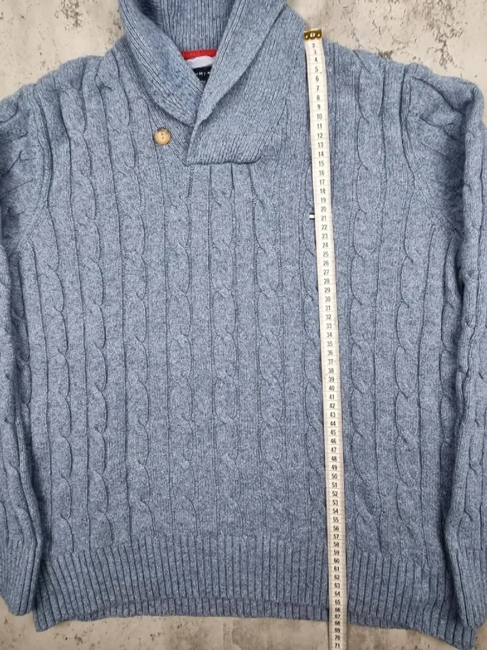 Pull torsadé col châle Tommy Hilfiger – Bleu clair – Taille L Hommes (mesures en photos) - photo numéro 9