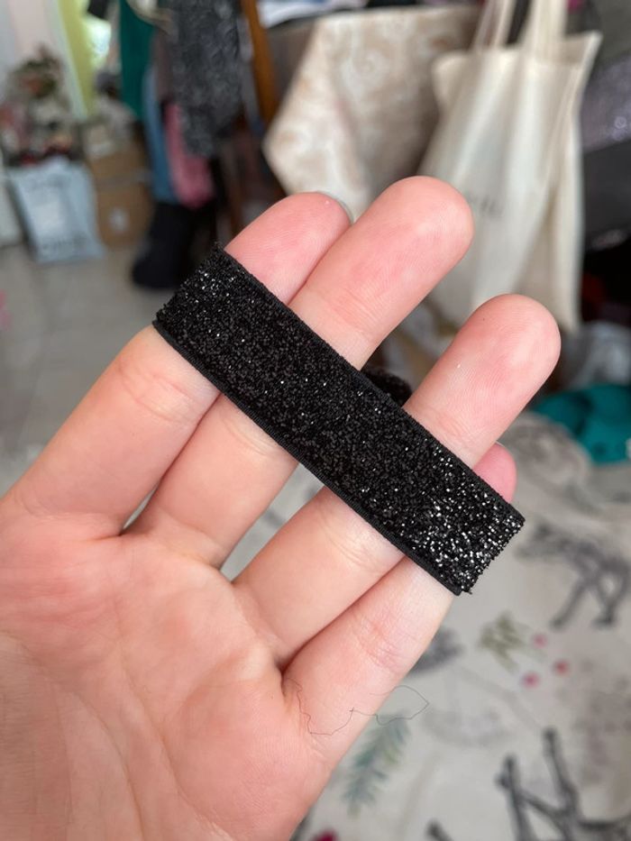 Lot de 11 bracelets pour poignets fins ou élastiques pour cheveux. - photo numéro 2