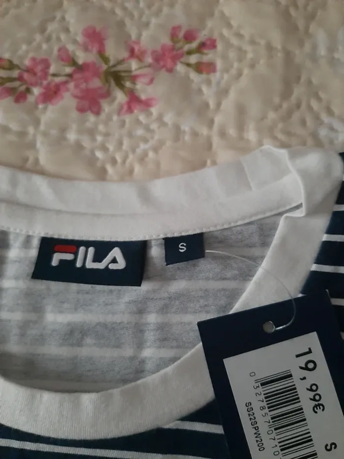 T shirt fila neuf - photo numéro 2