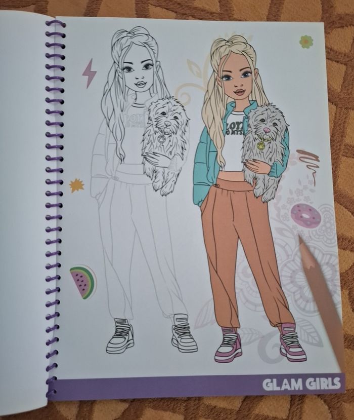 Cahier dessin mode (type top model) - photo numéro 5