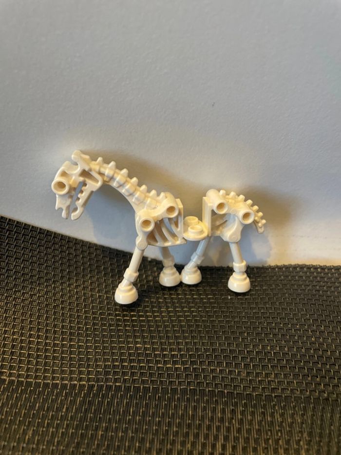 Lego Castle mini figurine cheval squelette blanc 5372 7079 7090 7092 minifigures officiel château - photo numéro 5