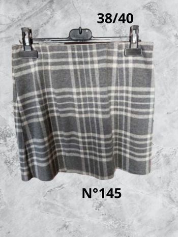 N°145 Jupe grise/blanche T38/40. Tally Weijl.