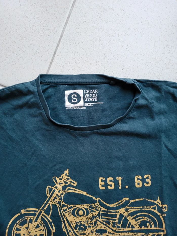 T-shirt taille S - photo numéro 2