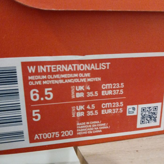 Baskets Nike Internationalist kaki taille 37.5 - photo numéro 5