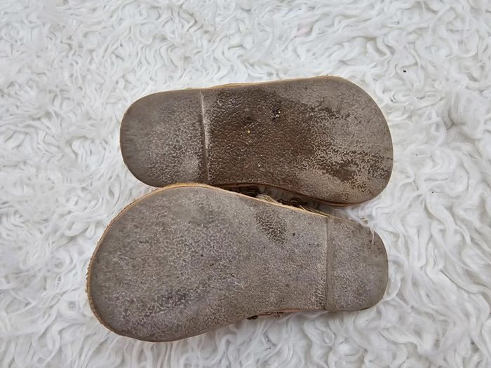 Sandales dorées taille 26 - photo numéro 4