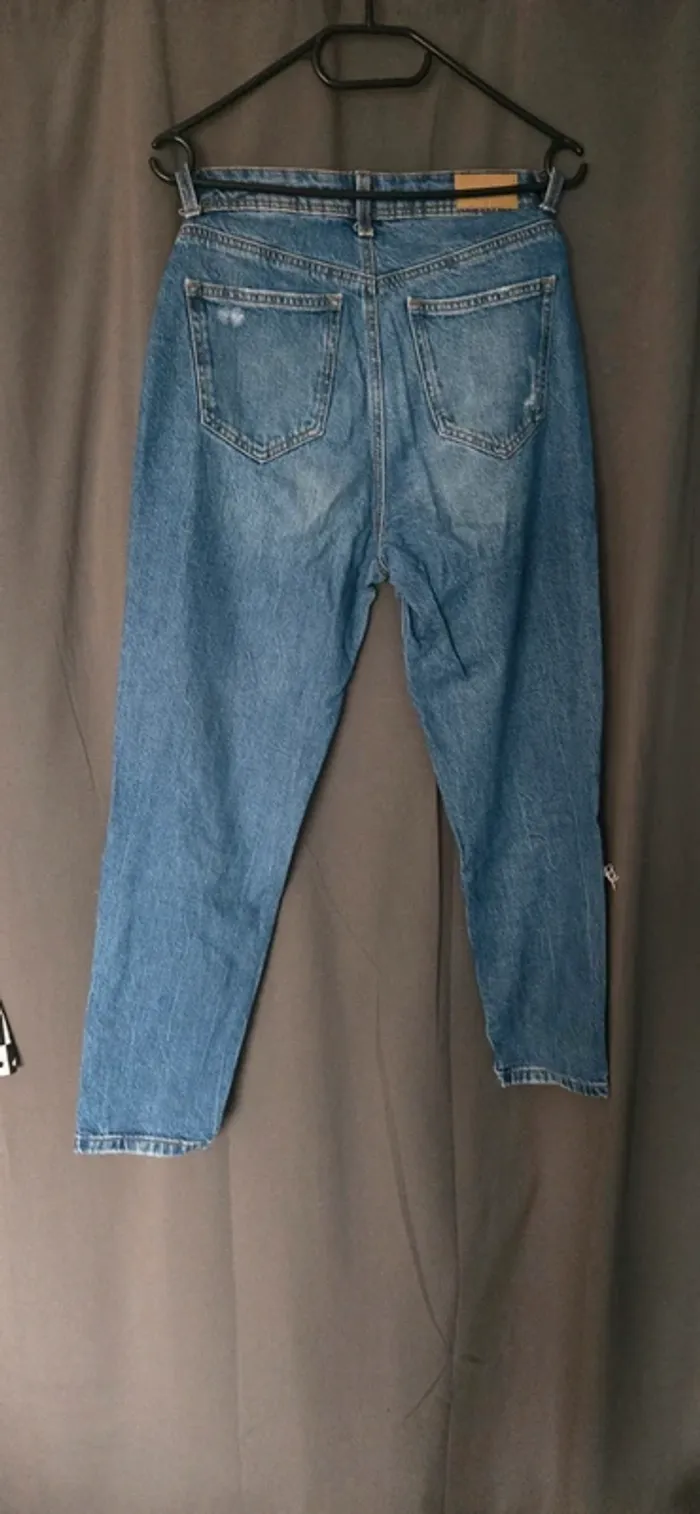 Jeans à trou taille 36 - photo numéro 3