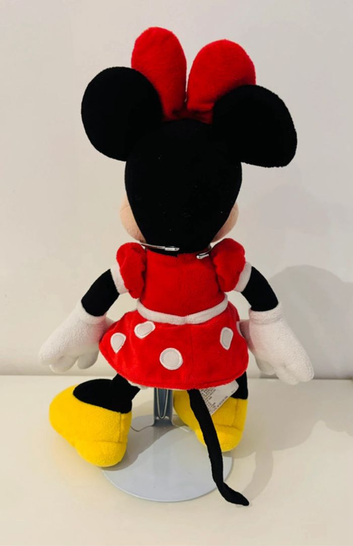 Disneyland Paris peluche 32 cm Minnie Mouse XL Disney Store Mickey Daisy Donald Dingo Aurore Frozen Elsa Anna Animator’s Collection Merida Ariel Raiponce Jasmine Belle Tiana Clochette Vaiana lot SOP77 - photo numéro 4