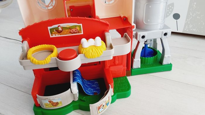 Jeu jouet Fisher Price La ferme little people - photo numéro 4