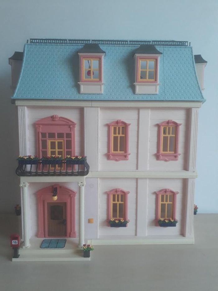 Maison Playmobil complète avec notice de montage - prix négociable - article en parfait état - photo numéro 3