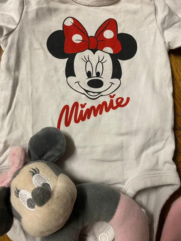 1 mois Minnie - photo numéro 2